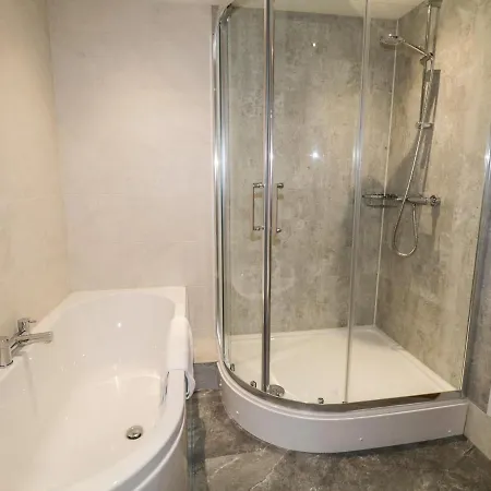 Parnam Apartment Windermere